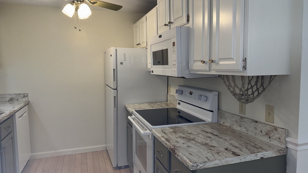 192 Pleasant Street 25