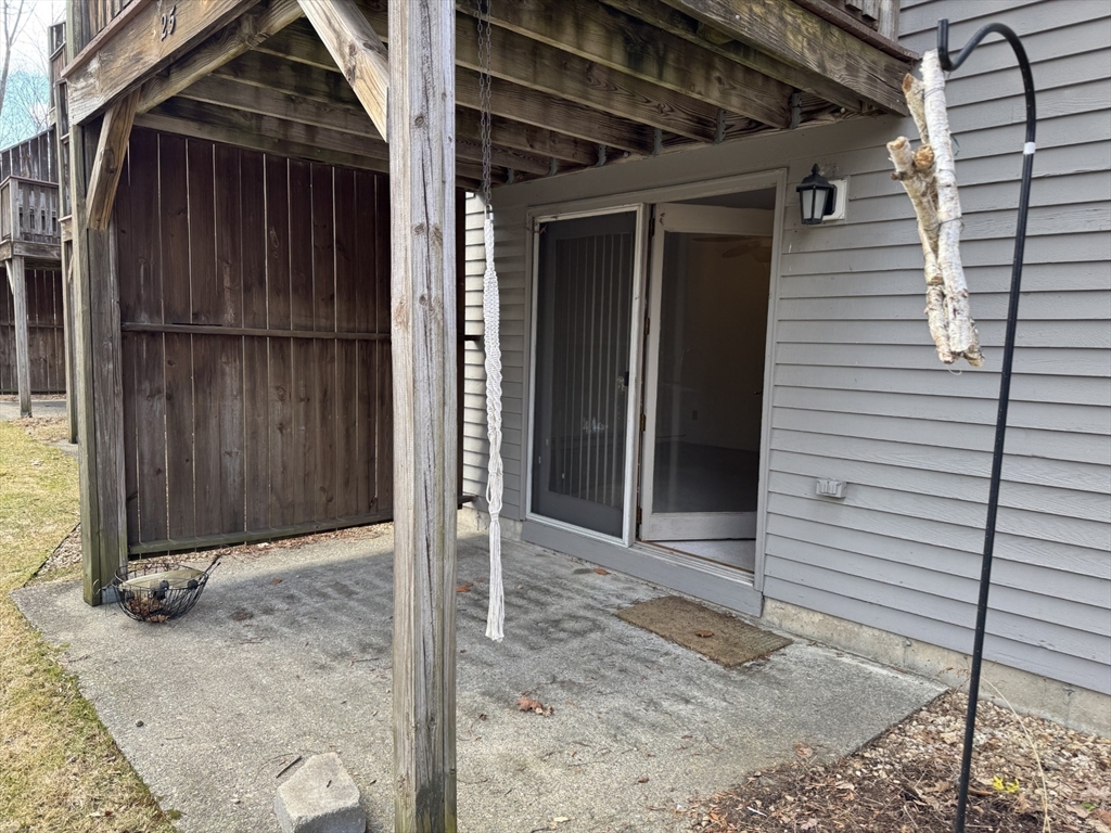 192 Pleasant Street 25