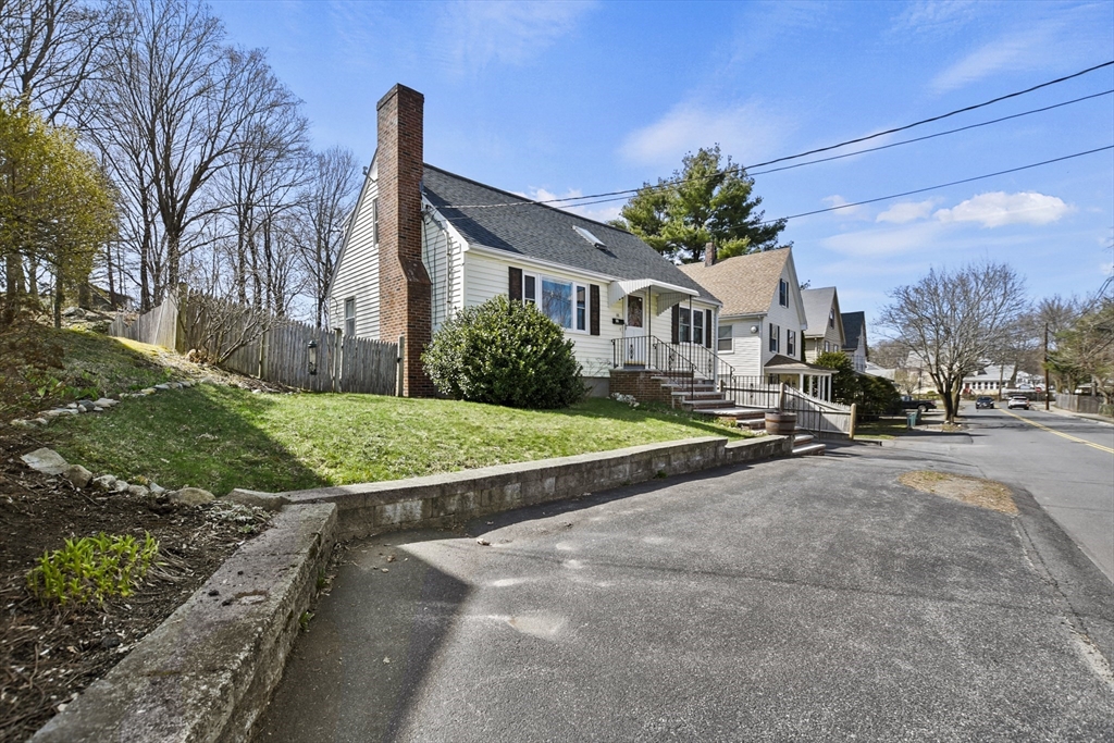 11 Stevens Street