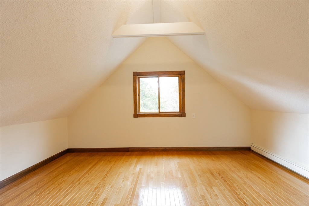 North Attleboro, Massachusetts 02760, United States, 2 Bedrooms Bedrooms, ,1 BathroomBathrooms,Residential,Active,236061