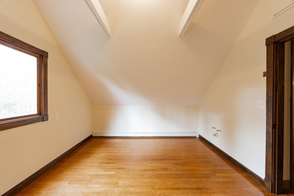 North Attleboro, Massachusetts 02760, United States, 2 Bedrooms Bedrooms, ,1 BathroomBathrooms,Residential,Active,236061