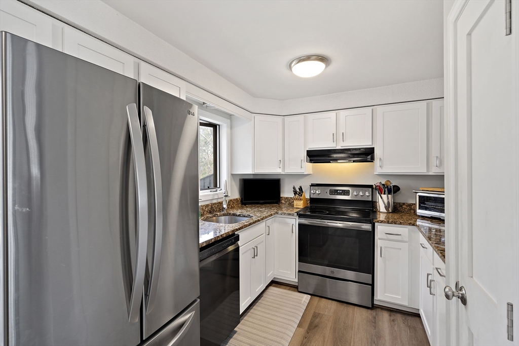 46 Sharron Dr 46