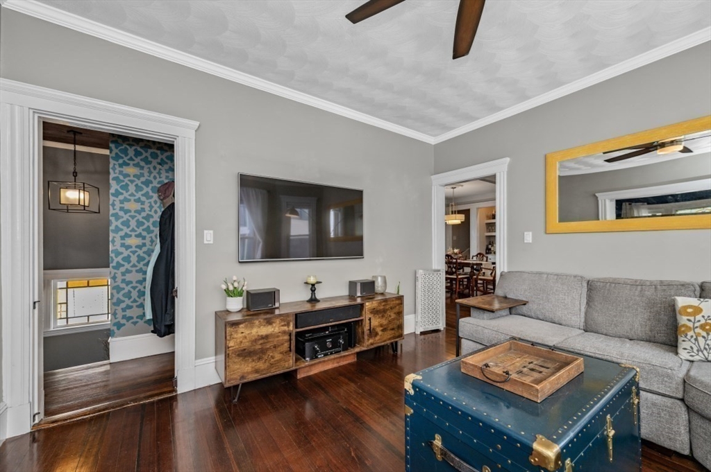 58-60 Cabot St