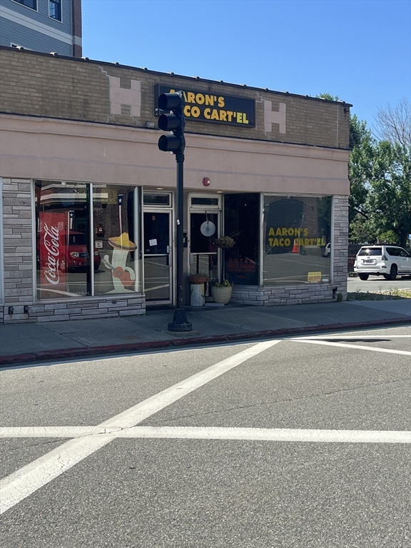 8 Central St