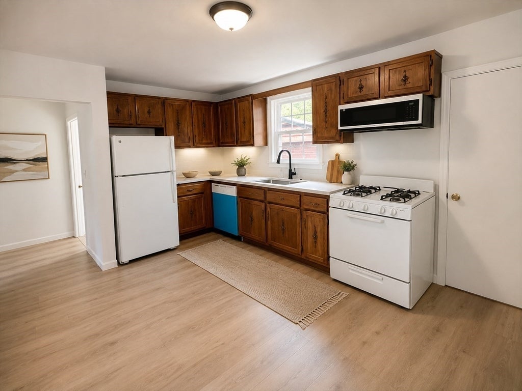 24 Central Avenue #24, Needham, MA, 24 Central Avenue #24, Needham, MA Photo #2