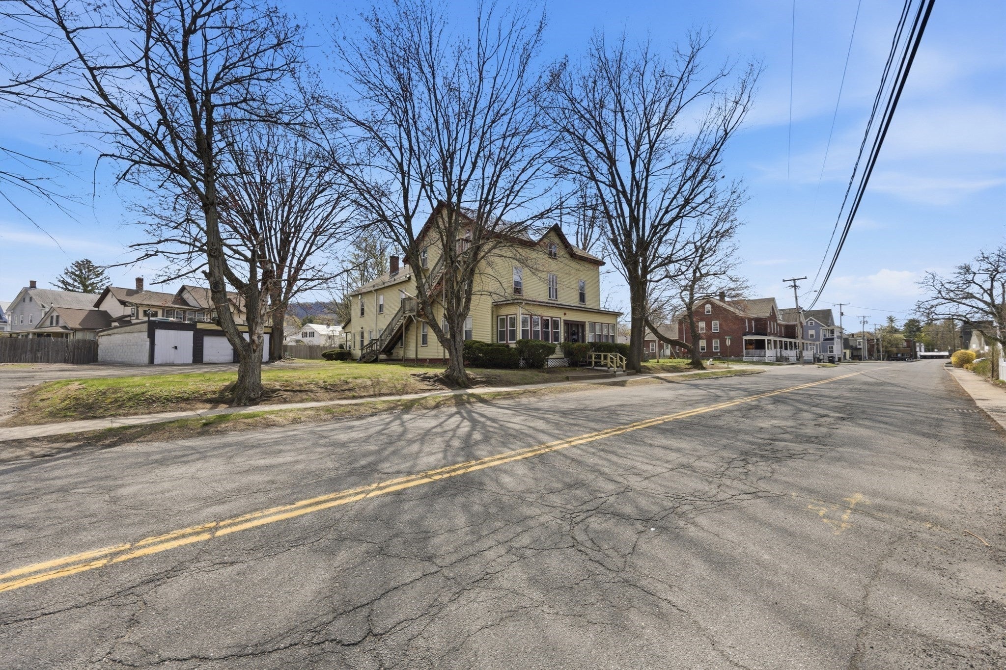 17 Adams St