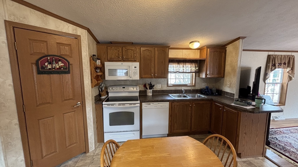 557 Southwest Cutoff 60