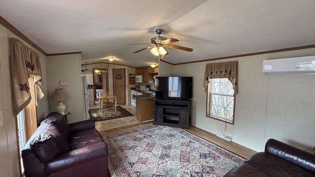 557 Southwest Cutoff 60