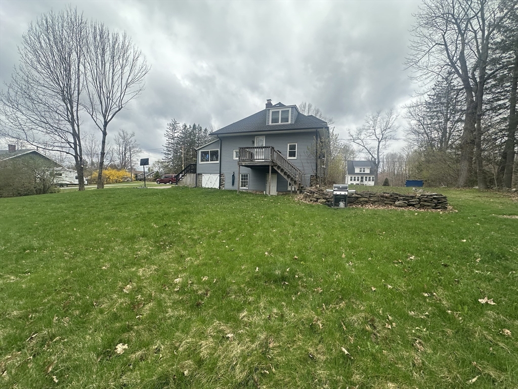 41 Maple Ave