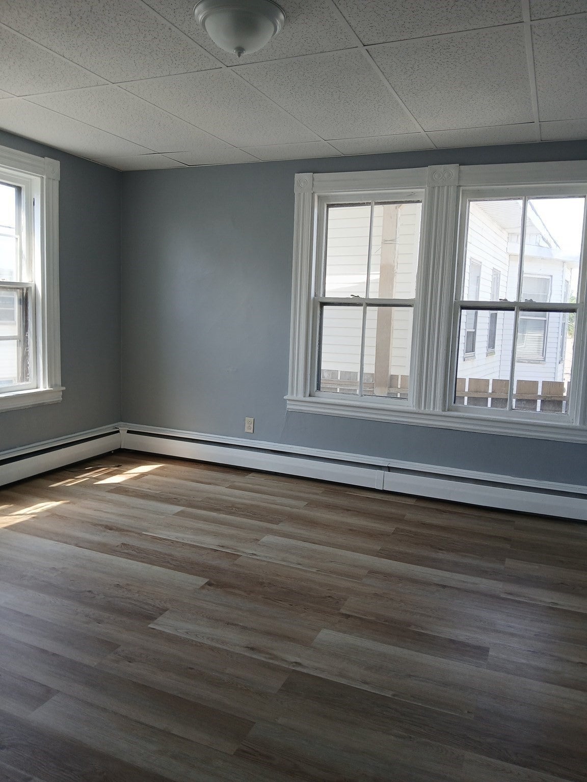 Click for 600 Warren Ave #3, Brockton, MA slideshow