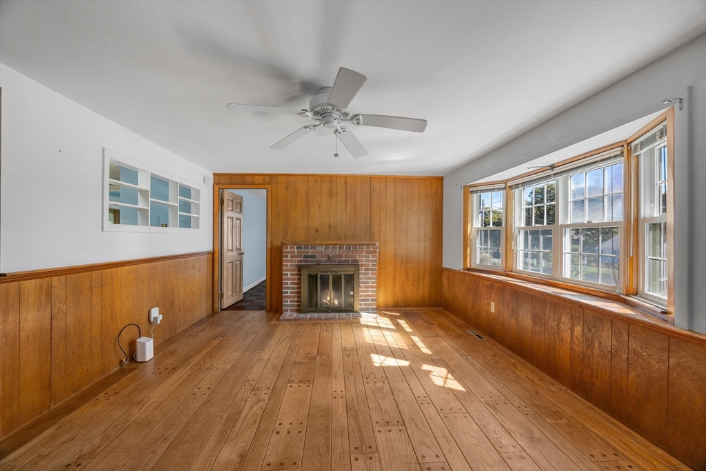 12 Spoonbill Road