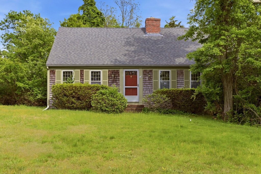 93 Robbins Circle