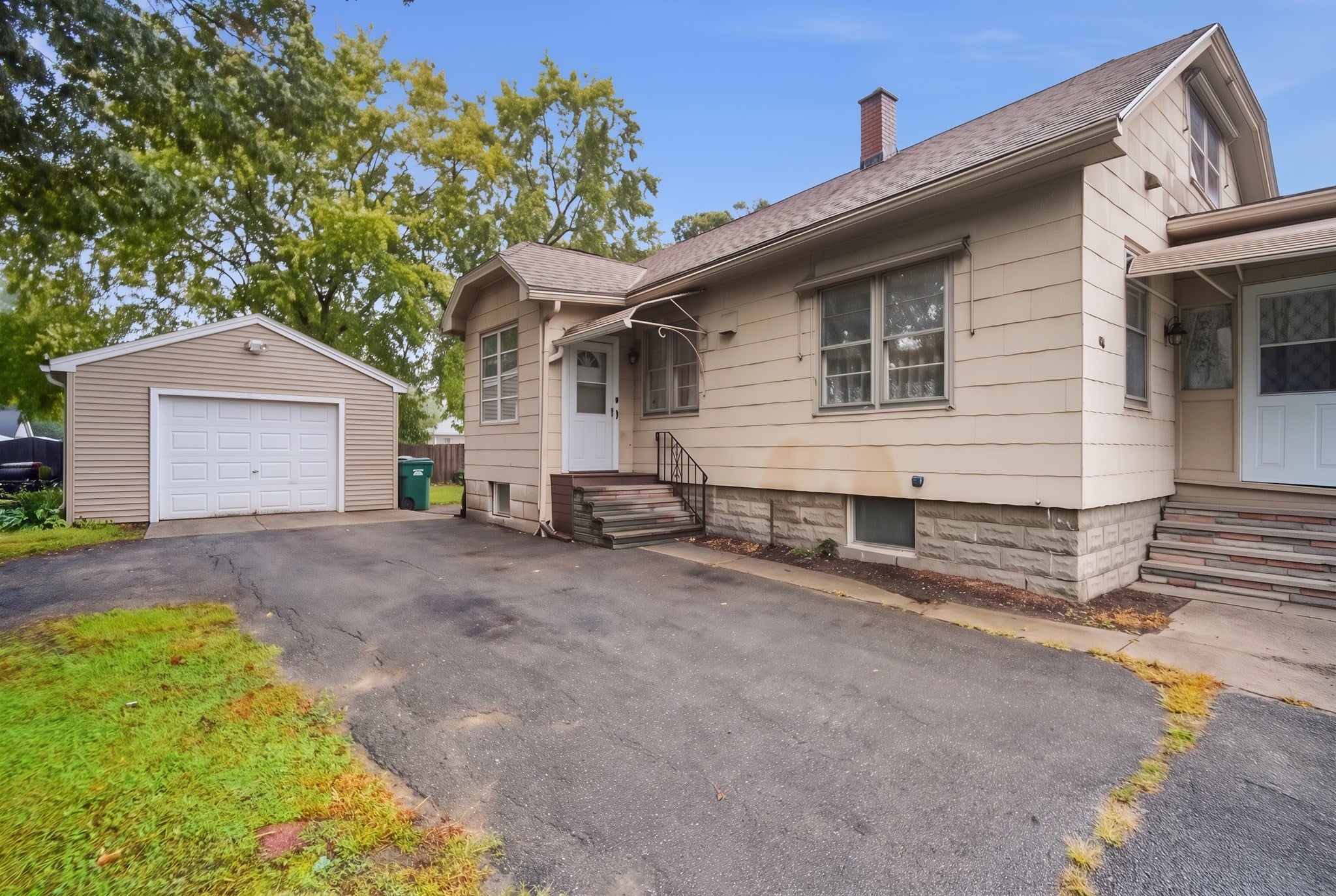 96 Stewart St, Chicopee, MA, 96 Stewart St, Chicopee, MA Photo #3