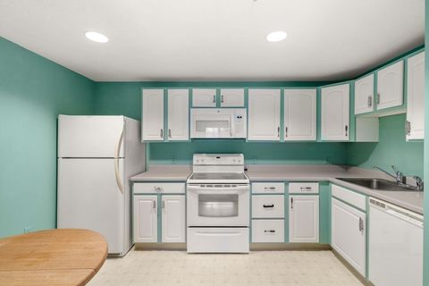 2 Ocean Ave 1M Gloucester MA 01930