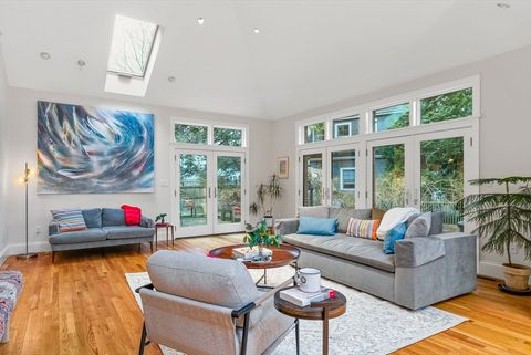 17 Cochituate Newton MA 02461