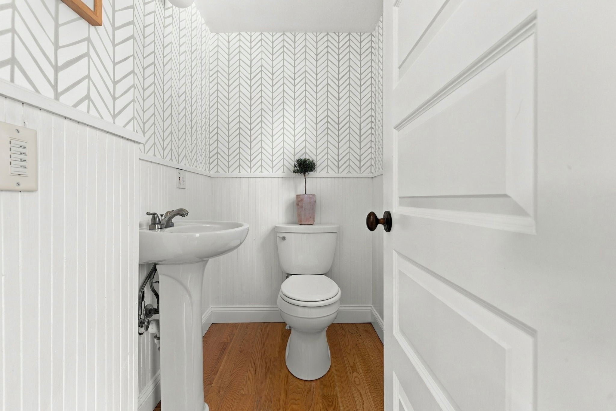 36 Renwick RD, Wakefield, MA Photo #15