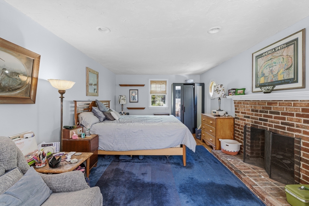 106 South Meadow Road, Carver, MA Photo #14