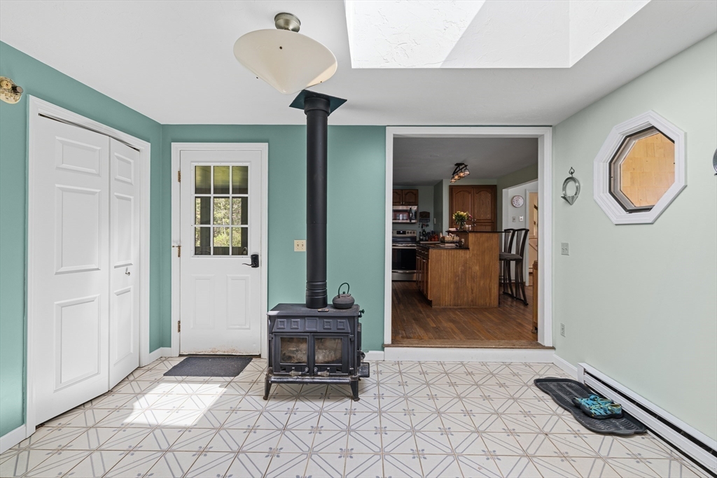 106 South Meadow Road, Carver, MA Photo #11