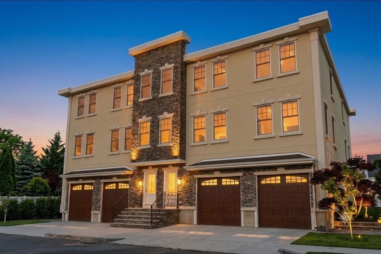 79 Temple St