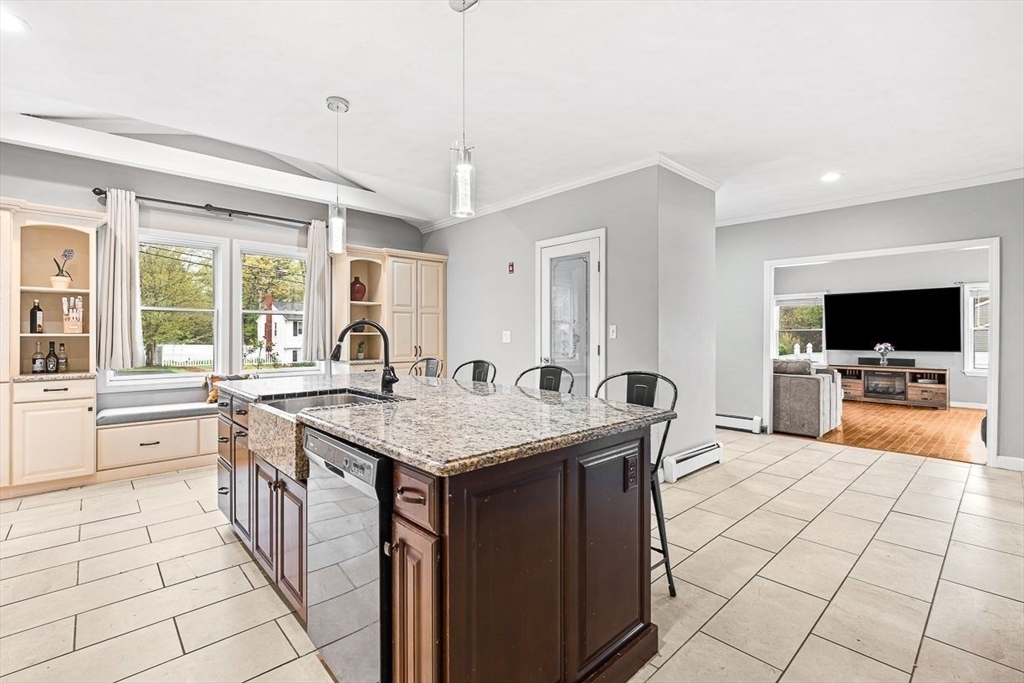 54 Mcdonald Rd, Wilmington, MA Photo #6