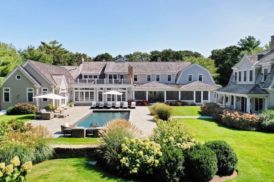 440 Grand Island Dr