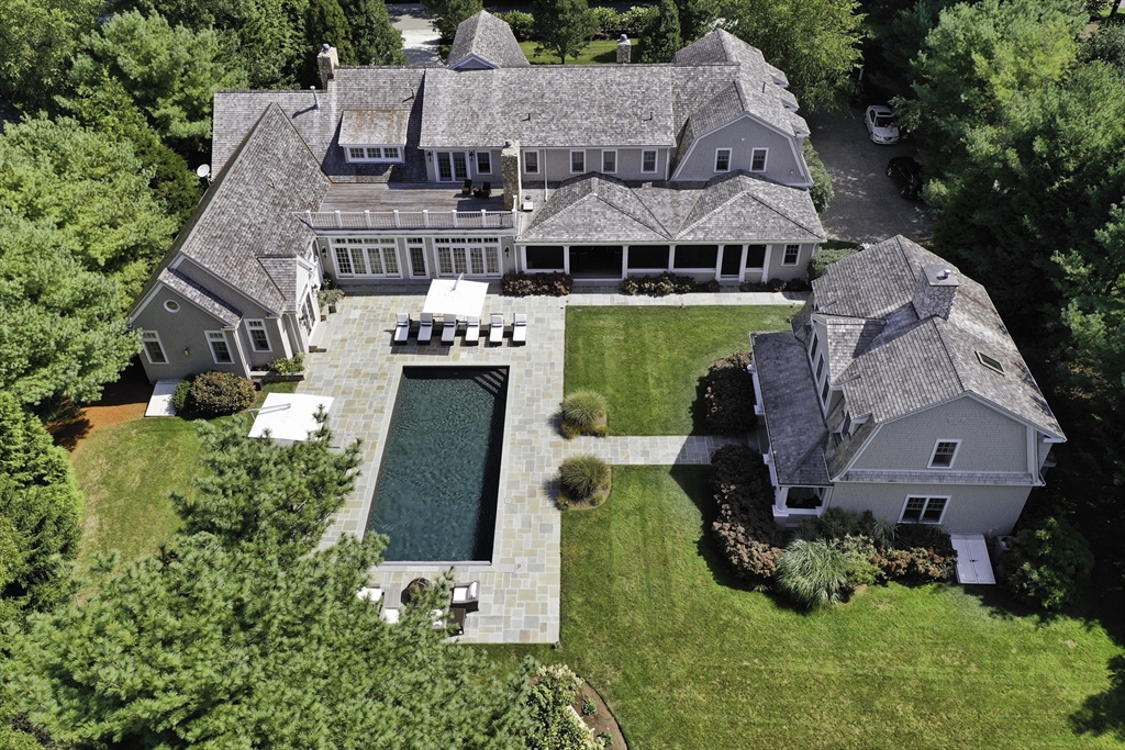 Barnstable, Massachusetts 02655, United States, 7 Bedrooms Bedrooms, ,10 BathroomsBathrooms,Residential,Active,142706