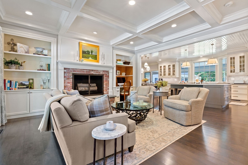 Barnstable, Massachusetts 02655, United States, 7 Bedrooms Bedrooms, ,10 BathroomsBathrooms,Residential,Active,142706