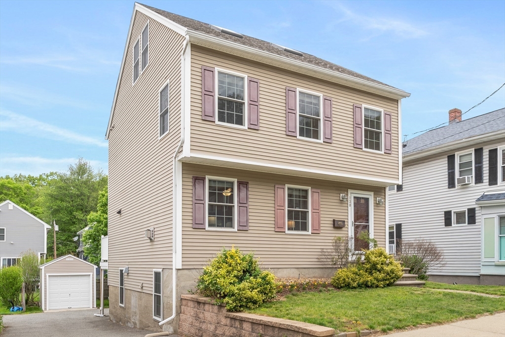 130 Gaston St