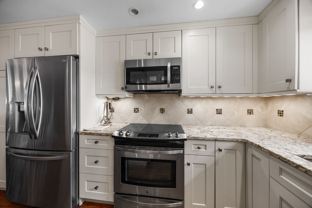 381 Great Oak Rd 9