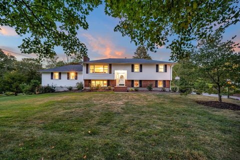 128 Bradford St North Andover MA 01845