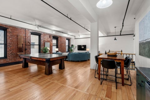 Photo of 19 Stanhope St #1C, Boston, MA 02116 (MLS # 73586017)