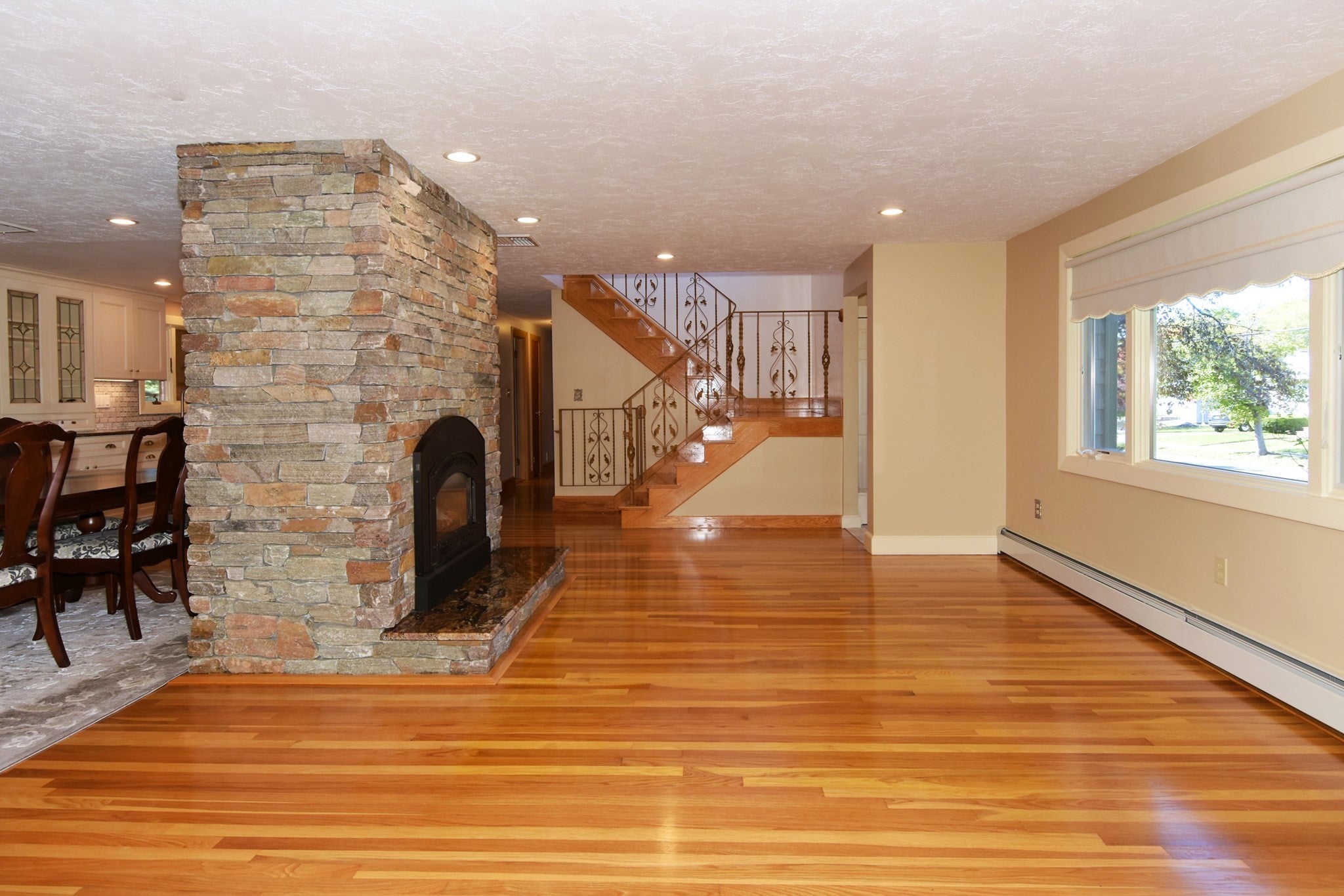 14 Broad St, Danvers, MA Photo #12