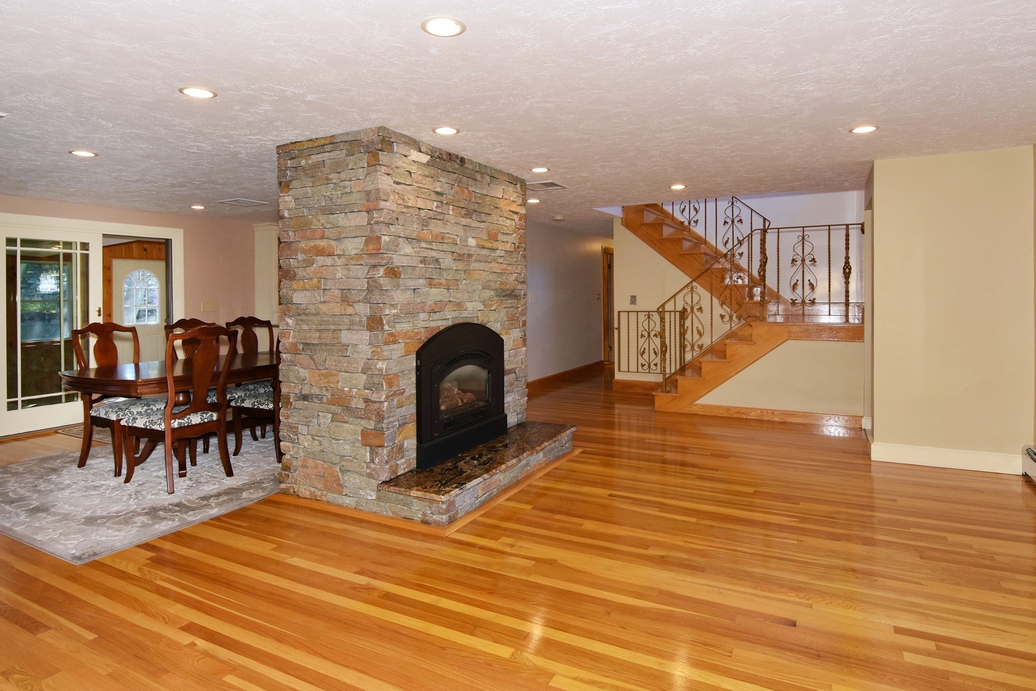 14 Broad St, Danvers, MA Photo #13