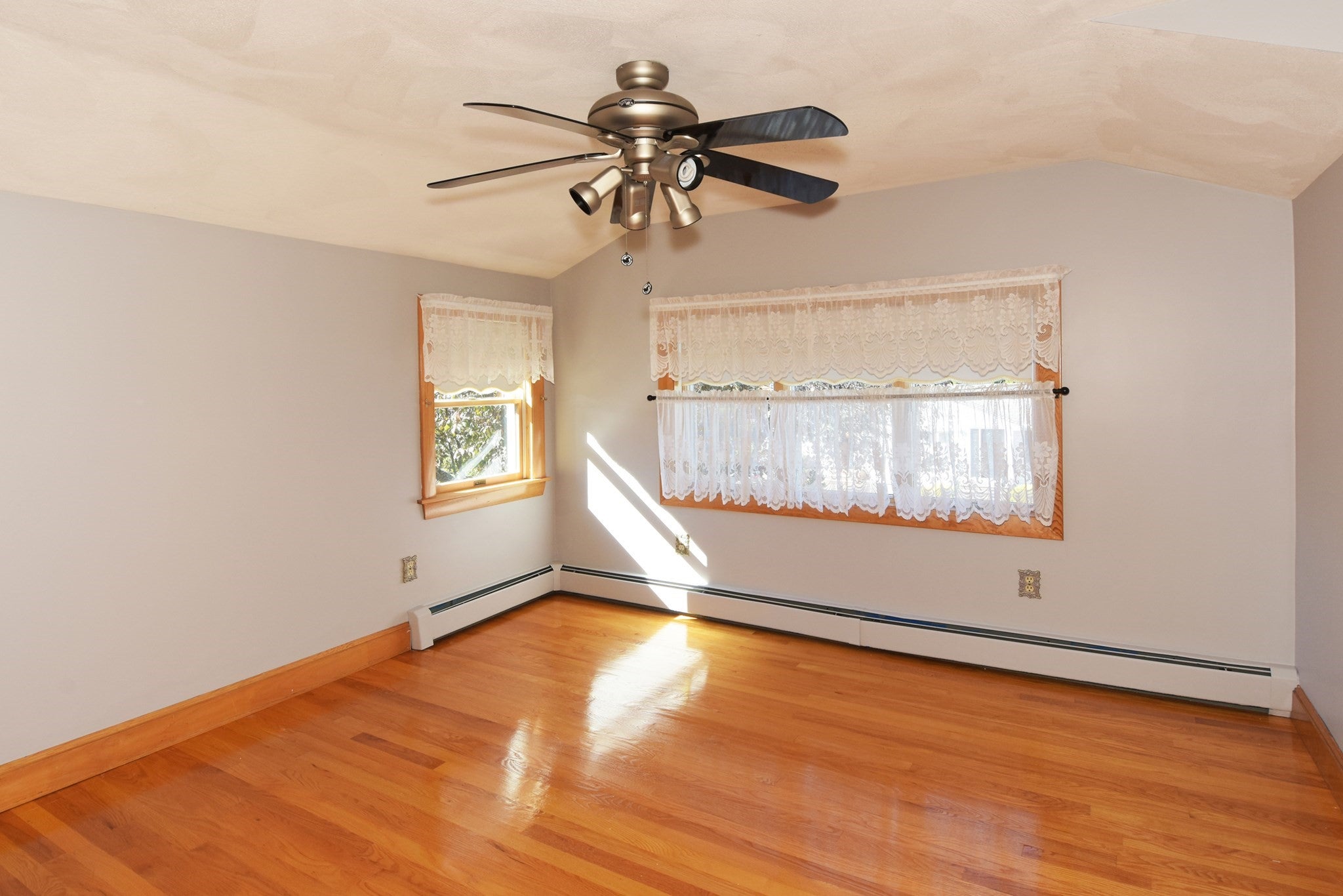 14 Broad St, Danvers, MA Photo #30