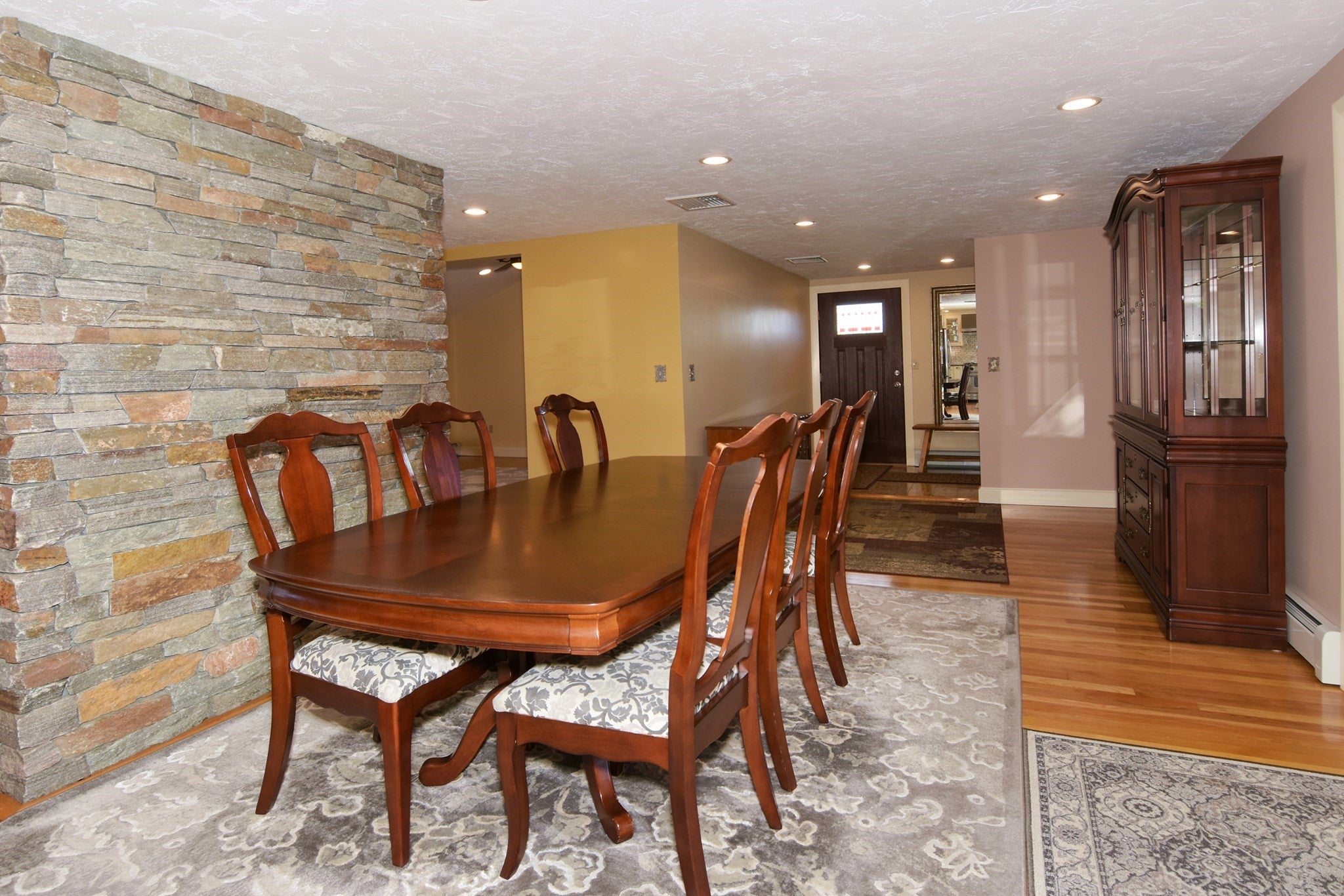 14 Broad St, Danvers, MA Photo #9