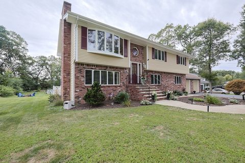 181 Sherman Ave Seekonk MA 02771