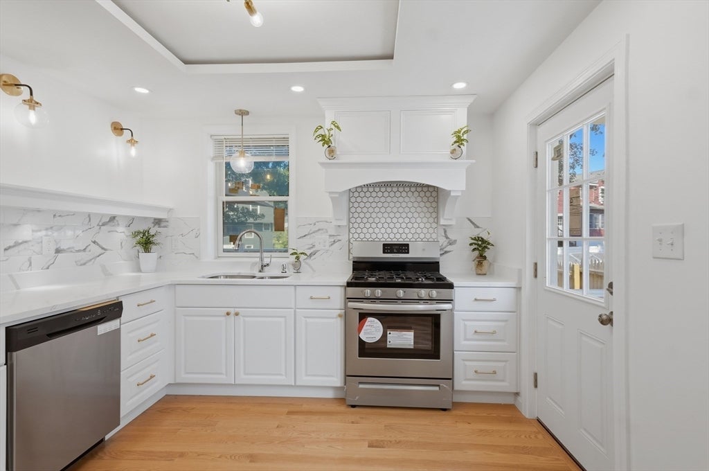 46 Sheridan St, Haverhill, MA, 46 Sheridan St, Haverhill, MA Photo #14