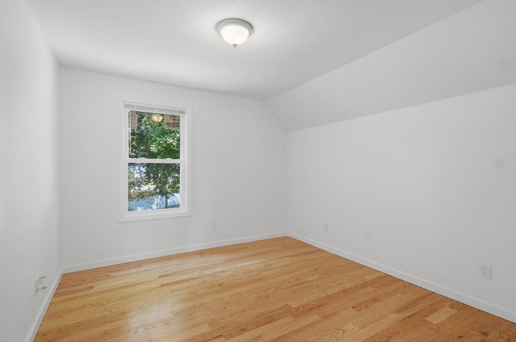 46 Sheridan St, Haverhill, MA, 46 Sheridan St, Haverhill, MA Photo #23