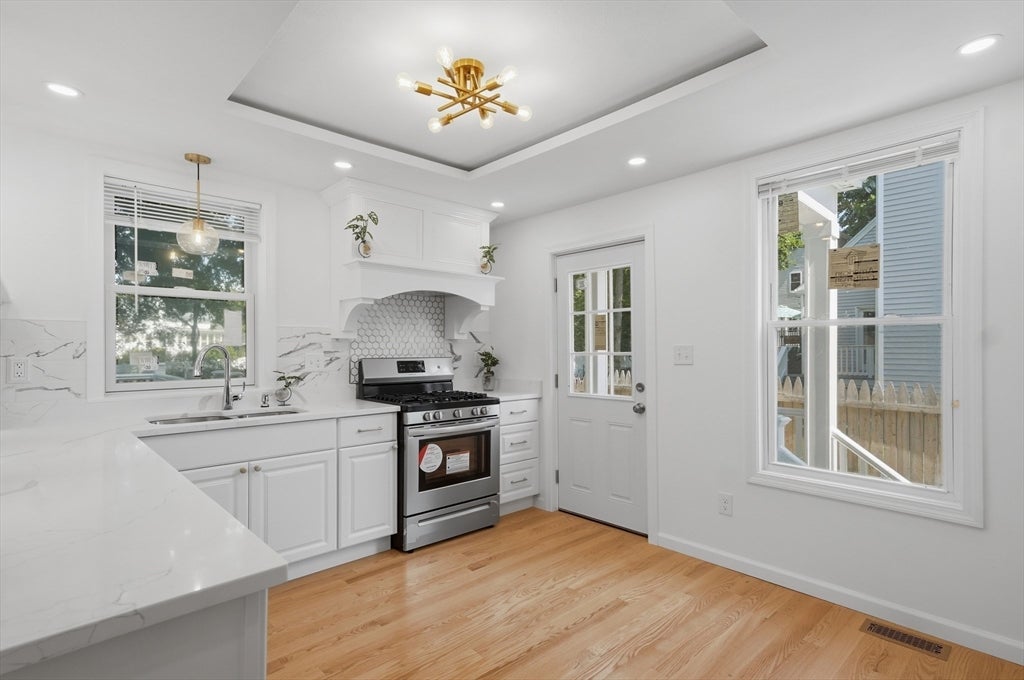 46 Sheridan St, Haverhill, MA, 46 Sheridan St, Haverhill, MA Photo #15