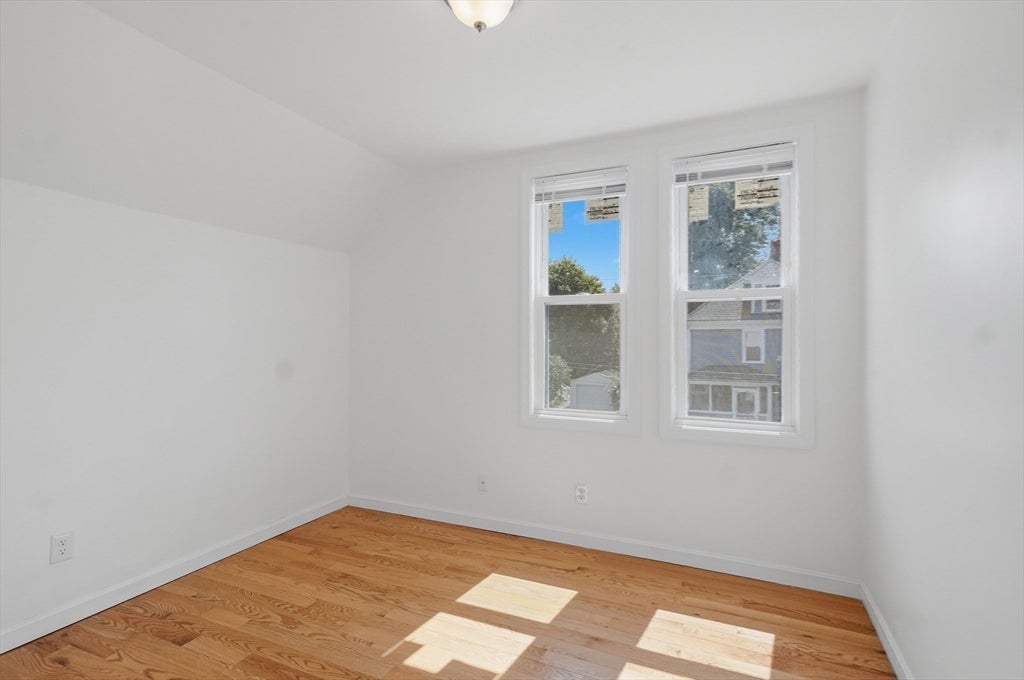 46 Sheridan St, Haverhill, MA, 46 Sheridan St, Haverhill, MA Photo #27
