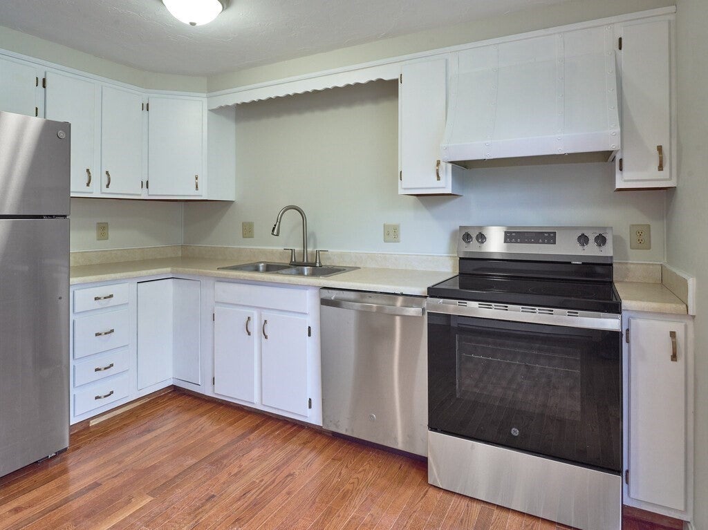 270 Sunderland Rd #40, Worcester, MA, 270 Sunderland Rd #40, Worcester, MA Photo #4
