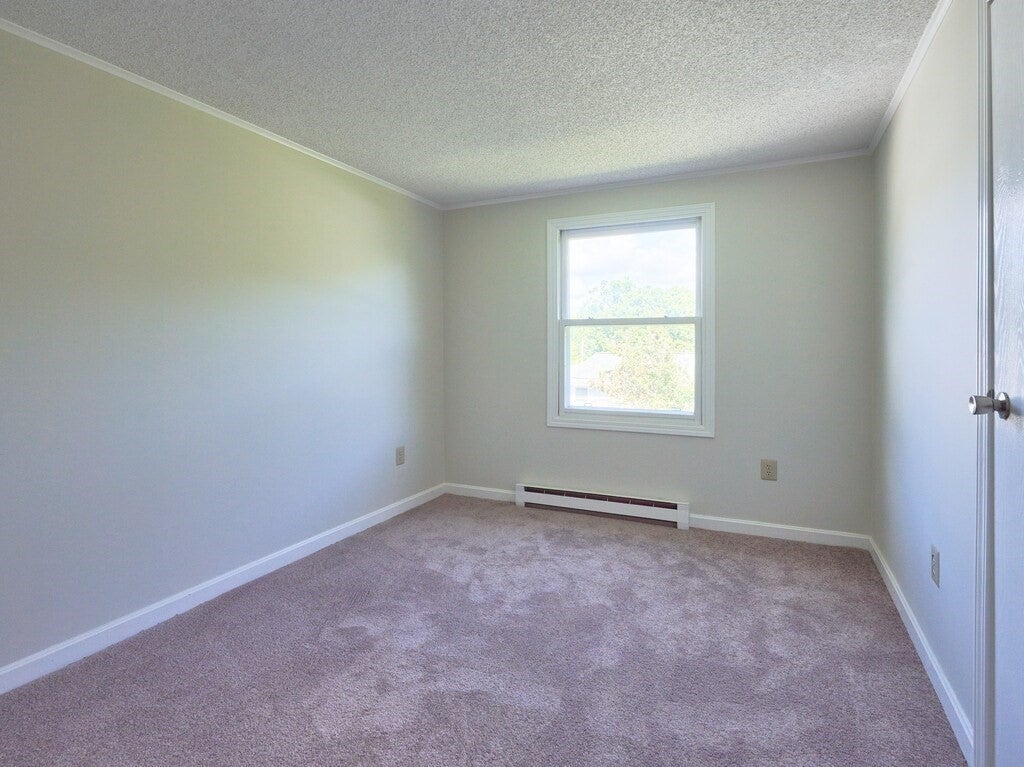 270 Sunderland Rd #40, Worcester, MA, 270 Sunderland Rd #40, Worcester, MA Photo #17