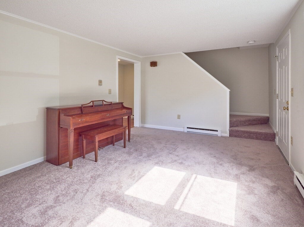 270 Sunderland Rd #40, Worcester, MA, 270 Sunderland Rd #40, Worcester, MA Photo #11