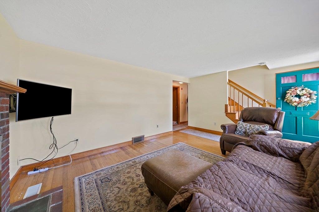 36 Concord St, Brockton, MA, 36 Concord St, Brockton, MA Photo #11