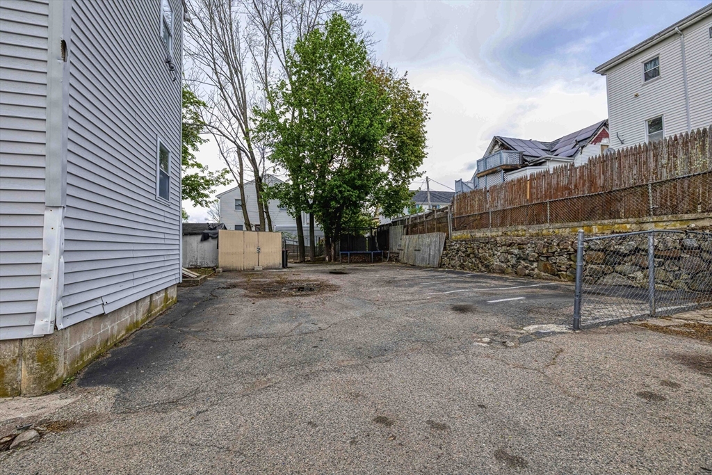10 Main Street Pl