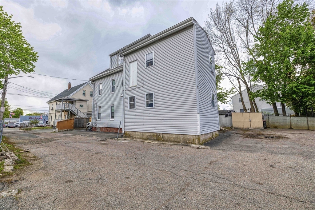 10 Main Street Pl