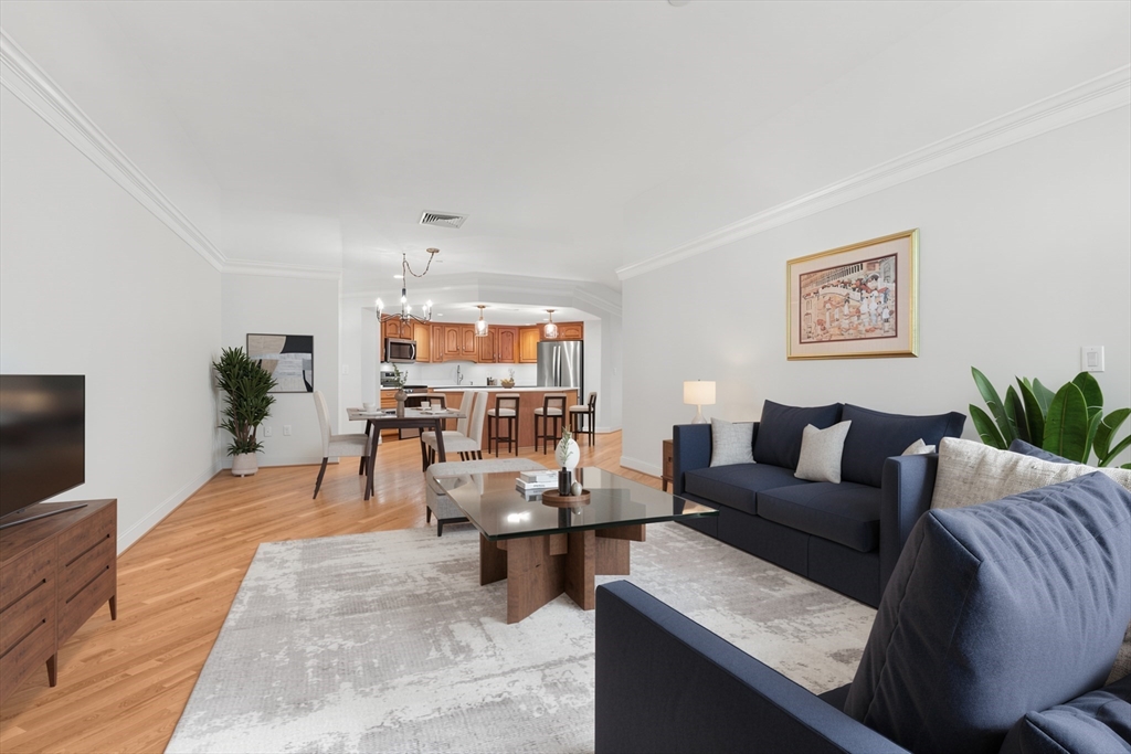 490 Main St 209