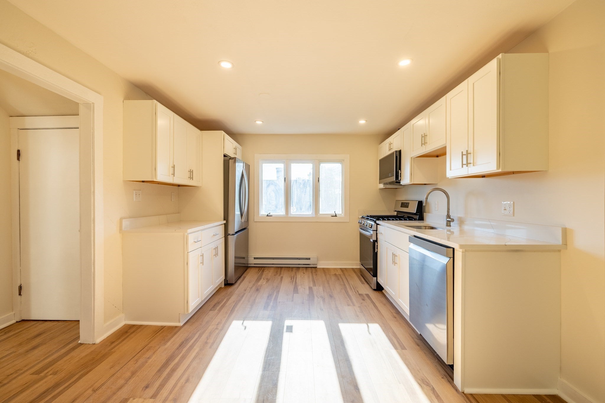365 Whiting Avenue #3, Dedham, MA, 365 Whiting Avenue #3, Dedham, MA Photo #2