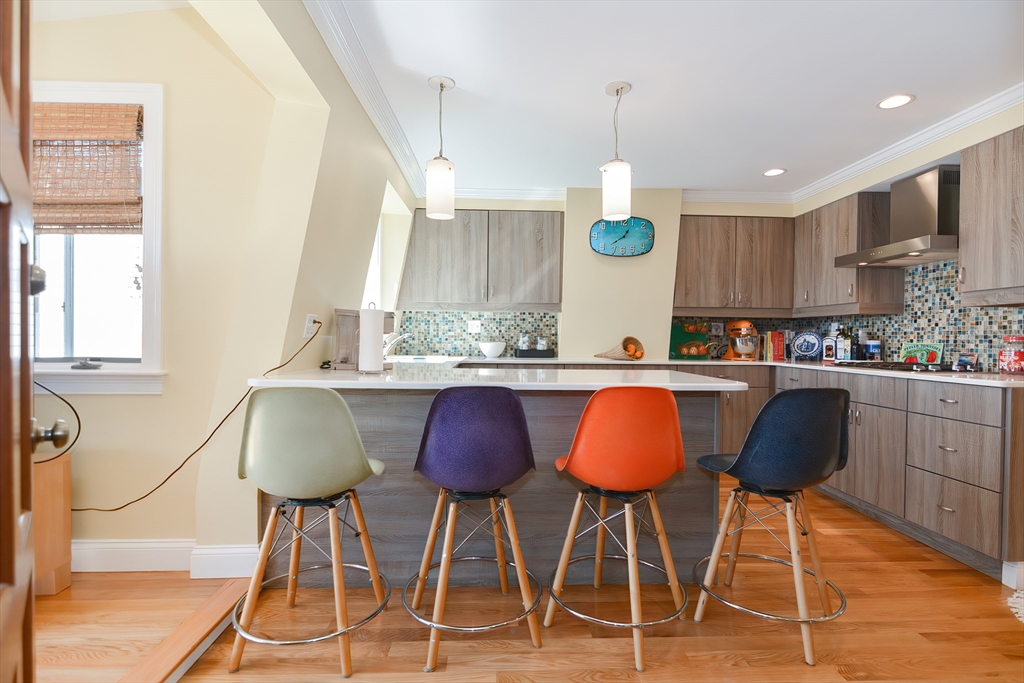 269 Webster Street 4