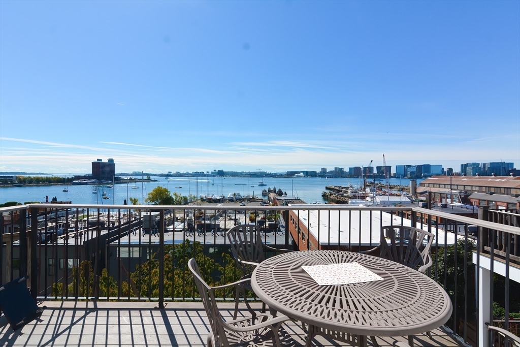 269 Webster Street 4